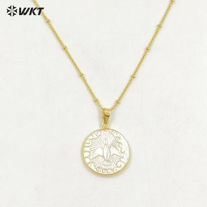 WT-JN316 Lovely Laser Made Natural Hand Carved Mother of Pearl Shell Christian Peace Bird Necklace