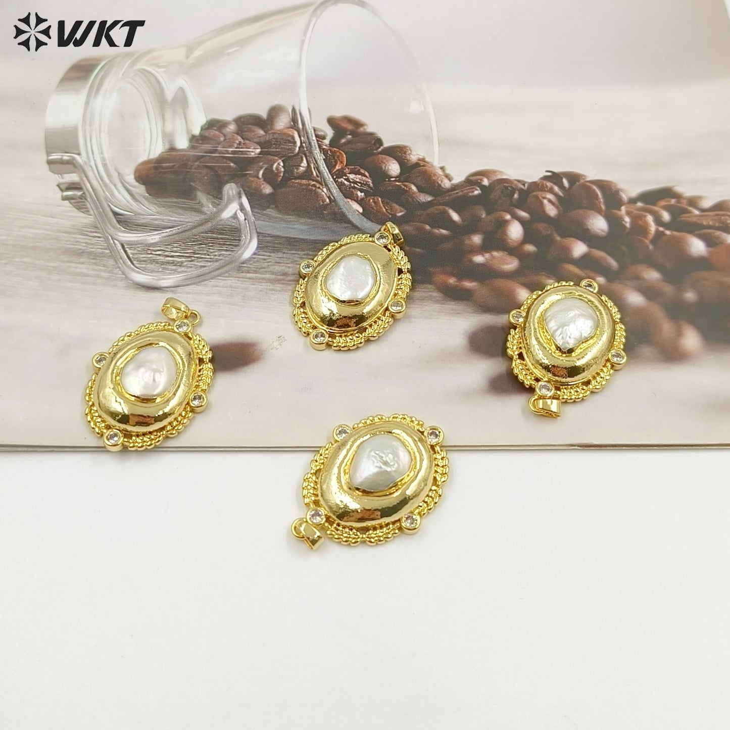WT-JP455 Simple Design Back Full Gold Electroplated Natural Freshwater Pearl Round Pendants For Boutique Necklace Making