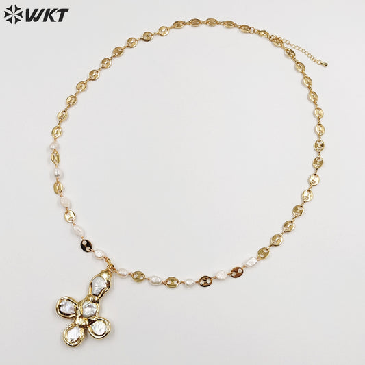 WT-JN248 Wholesale Punk Style  Crystal Quartz/Freshwater Pearl  18 inch Gift For Women   Sun Shaped Gemstone Necklace