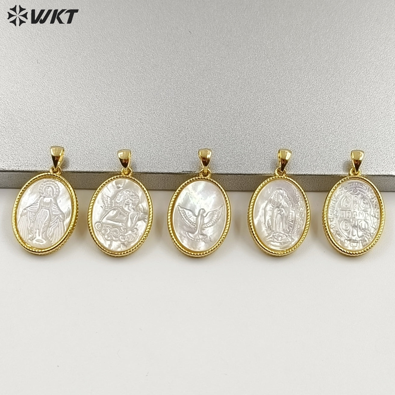 WT-JP464 New Arrival Religious Style Pattern 18 Gold Plated Natural Shell Oval Little Pendants For Women Necklace Making