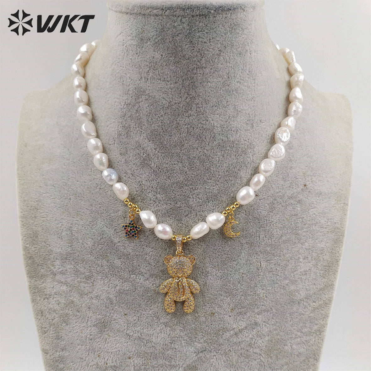WT-JN231 Wholesale Fashion Gold Hand Strand Freshwater Pearl Beads Necklace 16 Inch Long Choker Lovely Bear Heart Necklace