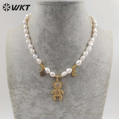 WT-JN231 Wholesale Fashion Gold Hand Strand Freshwater Pearl Beads Necklace 16 Inch Long Choker Lovely Bear Heart Necklace