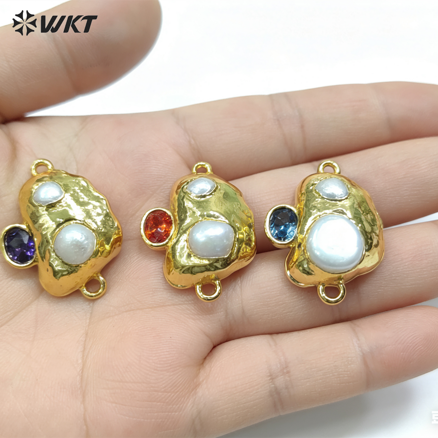 WT-PC023 New Arrival 18K Gold Plated Pearl And Various Colors Zircon Connector With Double Hoops For Women Bracelets Making