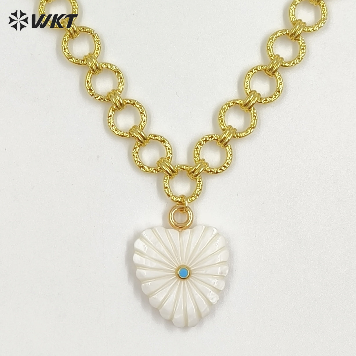 WT-JN398 Wonderful Design Gold Electroplated Thick And Thin Chain Splicing With Shell Pendant Necklaces As Women Fashion Jewelry