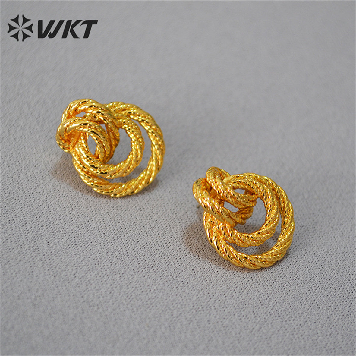 WT-E717 Europe a Small Medieval Twist Wrapped Braided Brass Gilded Atmosphere Exaggerated 925 Silver Needle Earrings