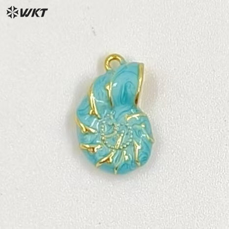 WT-MP309 Interesting Delicate Brass With Drop Oil Gold Plated Marine Animals Sea Turtles Shape Small Pendant For Necklace DIY