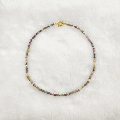 WT-N1443 WKT Best 2023 Newest Natural Aura Cluster Quartz Necklace Women Simple Hoop Aura 3MM Stone Beads Necklace