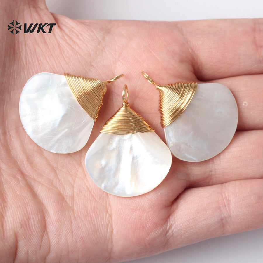 WT-JP443 Newest Sales Handmade Winding Wire Triangle Fan Shape White Shell Charm Pendants For Earrings Jewelry Accessories