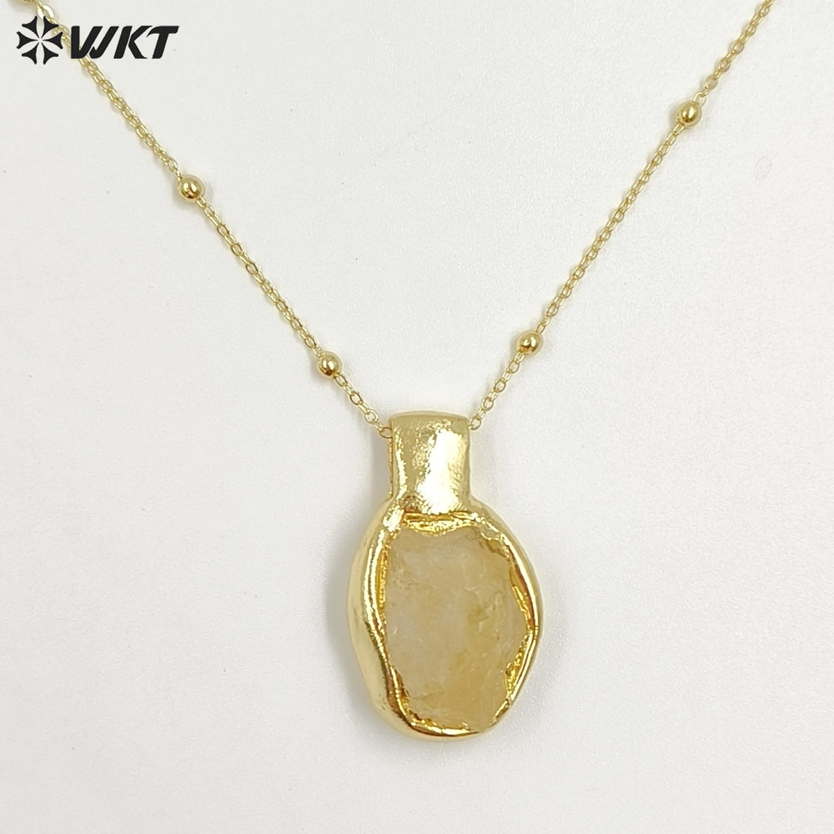 WT-N1500 Exquisite Gold Electroplated Natural Quartz And Turquoise Stone Irregular Pendant Necklace For Women Daily Decoration