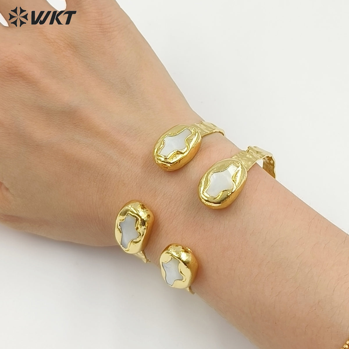 MPB106 Amazing Christian Religious Double Cross Natural MOP Set 18K Gold Plated Metal Bangle In Adjustable