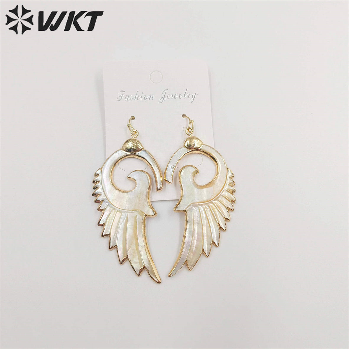 WT-E268 Newest Fashion Morden Gold Plated Shell Feather Earrings Elegant Popular Dangling Real Shell Feather Earrings
