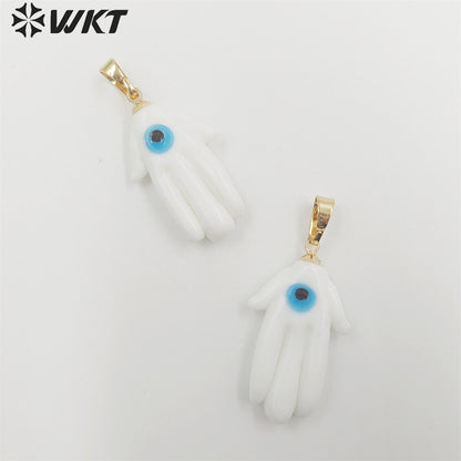 WT-P1886 Wholesale Trendy Simple Women Fashion Hand Charm Pendants Popular Gold Energy Turkey Eye Ceramic Hand Pendant