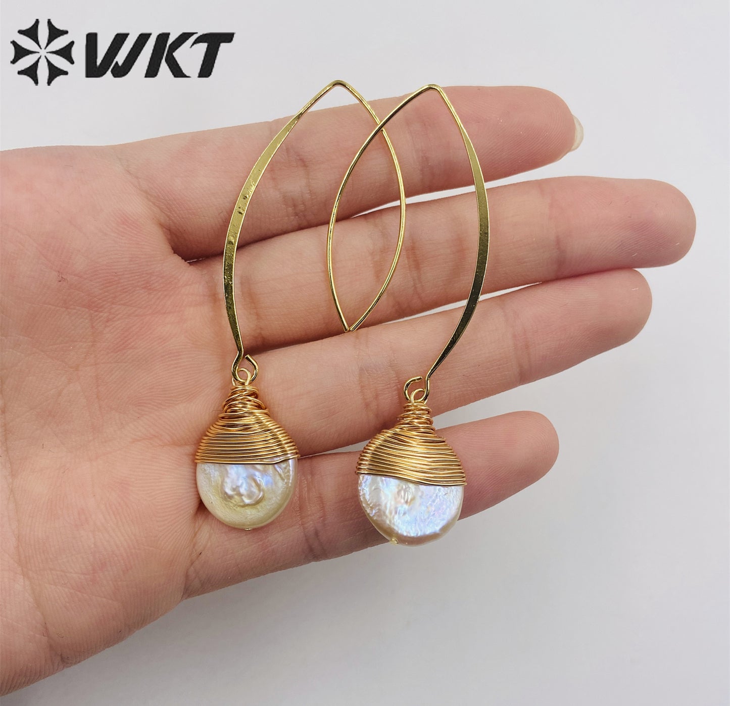 WT-E542 New Design Elegant White Pearl With Brass Wire Wrapped Pendant Earrings Natural Freshwater Pearl Earring