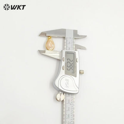 WT-JP182 Hot Sales Round Bezel Setting Shell Pendant 18k Gold Plated Stylish Women Charm Jewelry Natural Gold Shell Pendant