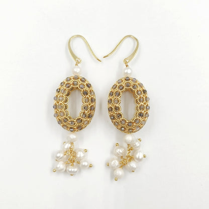 WT-MPE108 Latest Style Regular Natural Pearl and Stone 18k Gold Plated Oval Shaped 81*20mm Romantic Pendant Earrings