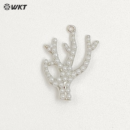 WT-MP310 Wholesale Fine Jewelry Gold And Silver Color Marine Animals Crab Shape Zircon With Artificial Pearl Little Pendants