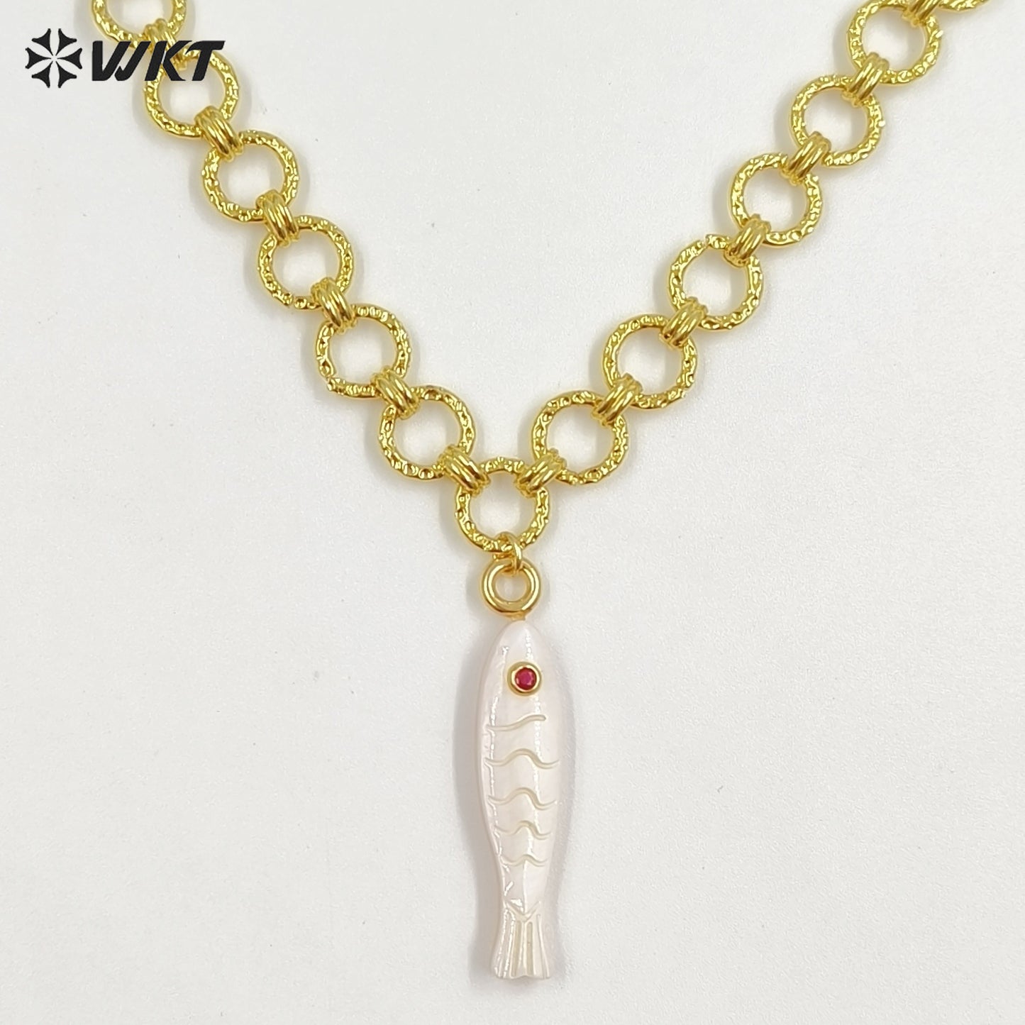WT-JN398 Wonderful Design Gold Electroplated Thick And Thin Chain Splicing With Shell Pendant Necklaces As Women Fashion Jewelry