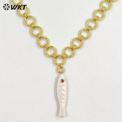 WT-JN398 Wonderful Design Gold Electroplated Thick And Thin Chain Splicing With Shell Pendant Necklaces As Women Fashion Jewelry