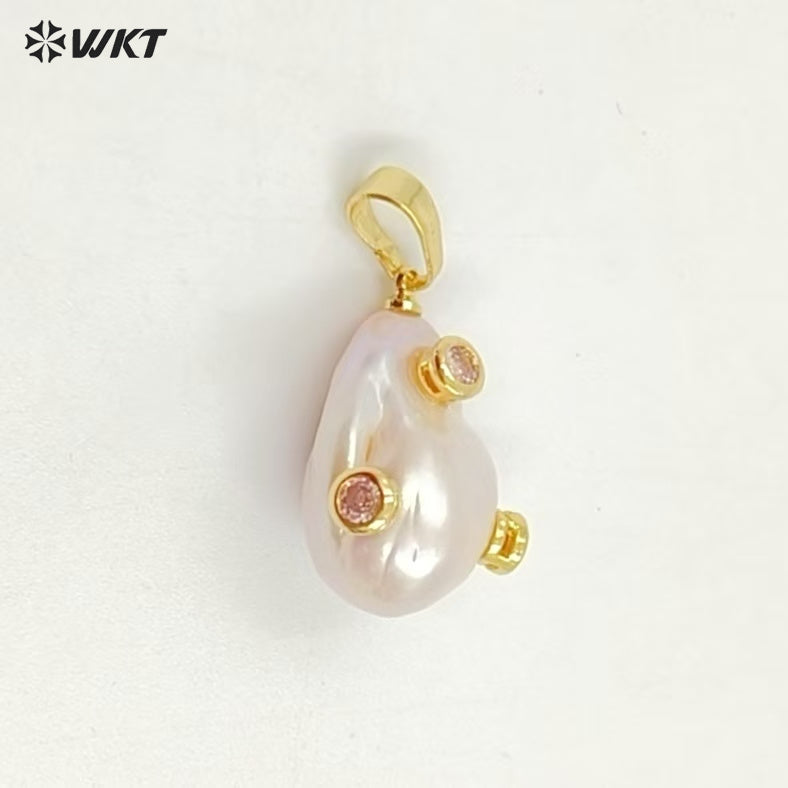 MP138 Wholesale Freshwater Pearl Pendant Pearl With CZ Charm Natural Shape Fashion Charm Jewelry Pearl Pendant