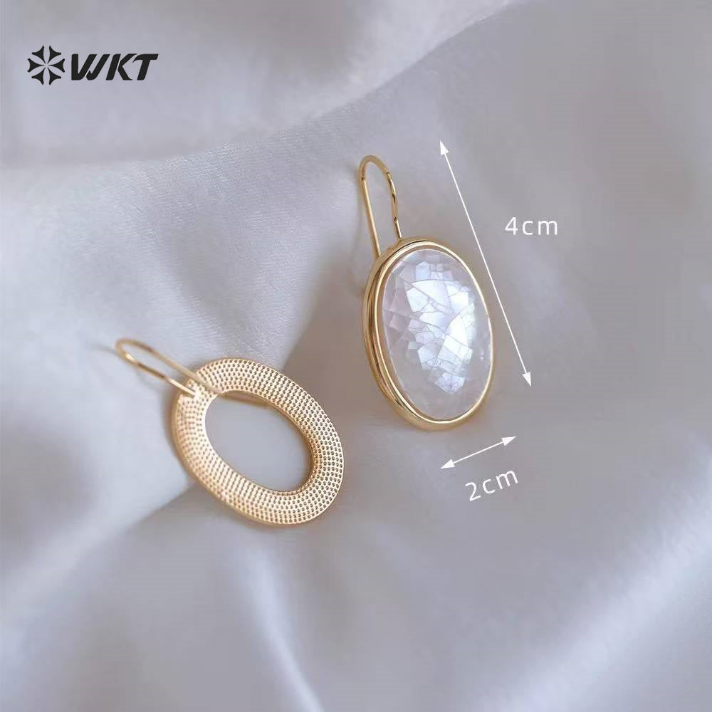 WT-MPE186 High Quality Simple Classic 18K Gold Plated Mabe Shell Oval Crack Earrings For Women Daily Matching Accessory