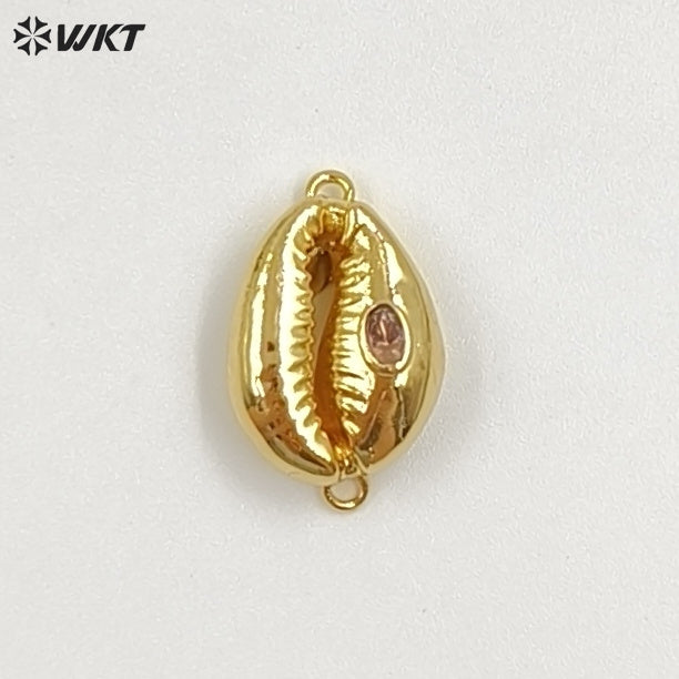 WT-P2131 Popular Fashion Gold Plated Cowrie Shell And Zircon Pendant With Double Hoops As Lady Bracelet Jewelry Accessory