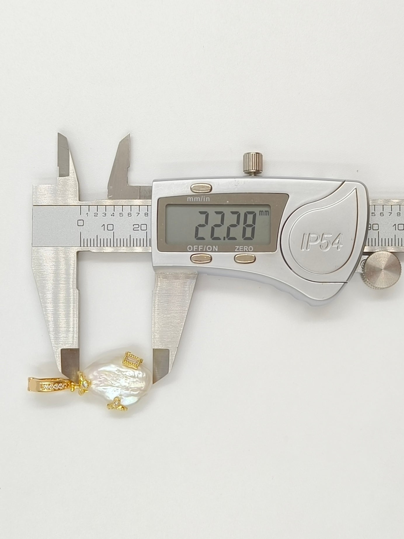 WT-JP457 Exquisite Unique 18K Gold Plated Zircon And Natural Freshwater Pearl Pendants For Women Jewelry Making Findings