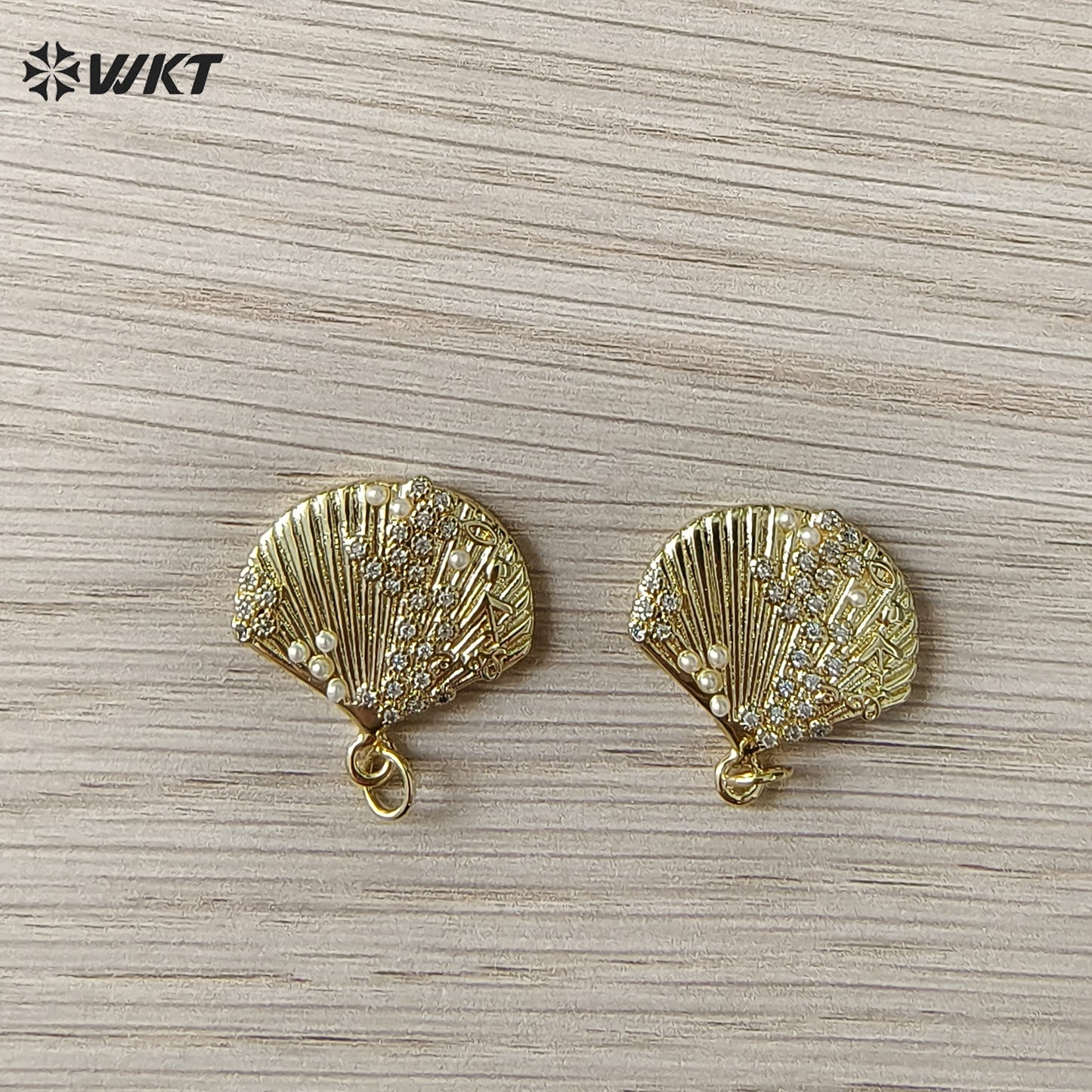 WT-MP321 Wholesale Ocean Series Multi Colors Gold Plated Metal Shell Shape Little Charms Pendant For Necklace Earrings Making