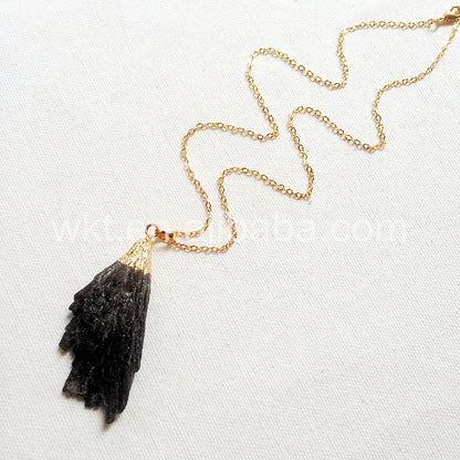 WT-N696 Newest Fashion Design Natural Raw Black Kyanite Necklace Gold Plated Raw Black Kyanite Necklace