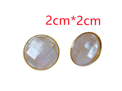 WT-MPE184 Elegant Style 18K Gold Electroplated Mabe Shell Round Heart Shape Design Earrings For Lady Daily Wearing Jewelry