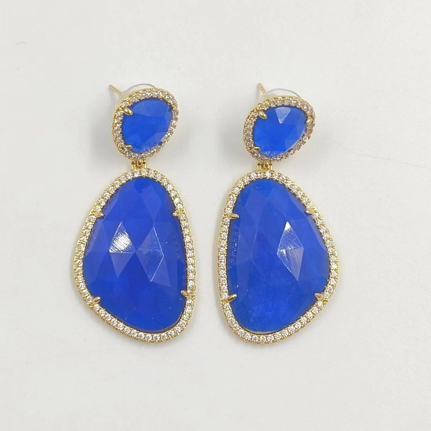 WT-E206 Wholesale Fashion Hot Sales Candy Color Summer Micro Pave Cat Eye Stone Earrings With Zircon Around for Women