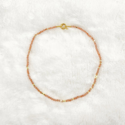 WT-N1443 WKT Best 2023 Newest Natural Aura Cluster Quartz Necklace Women Simple Hoop Aura 3MM Stone Beads Necklace