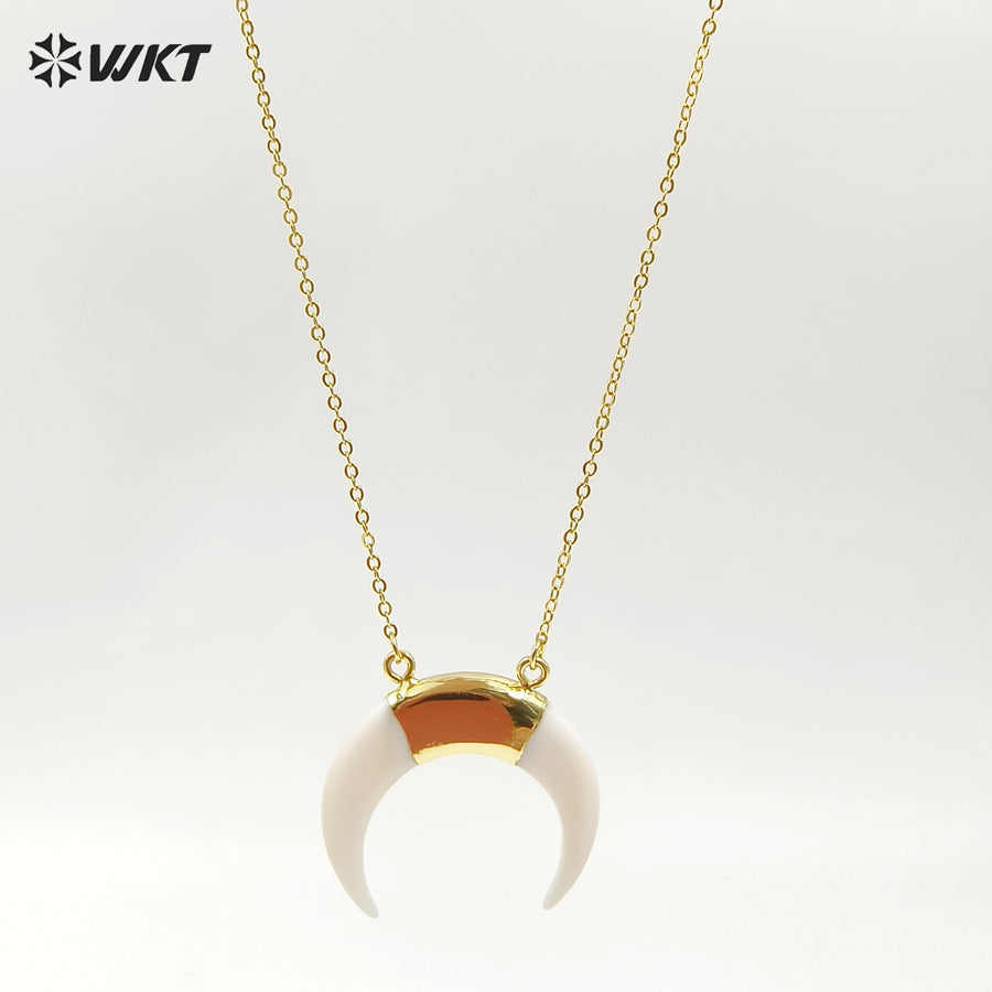 WT-N638 New Arrival Mother of Pearl Crescent Horn Pendant Necklace White Double Loops With 24k Gold Plated Tiny Chain For Gift