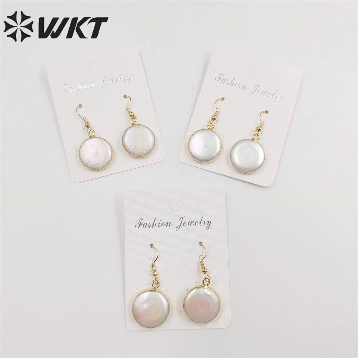 WT-E157 Lovely High Quality Freshwater Pearl Earrings Fashion Gold Dipped Hoop Pearl Earrings As Party Gift for Women