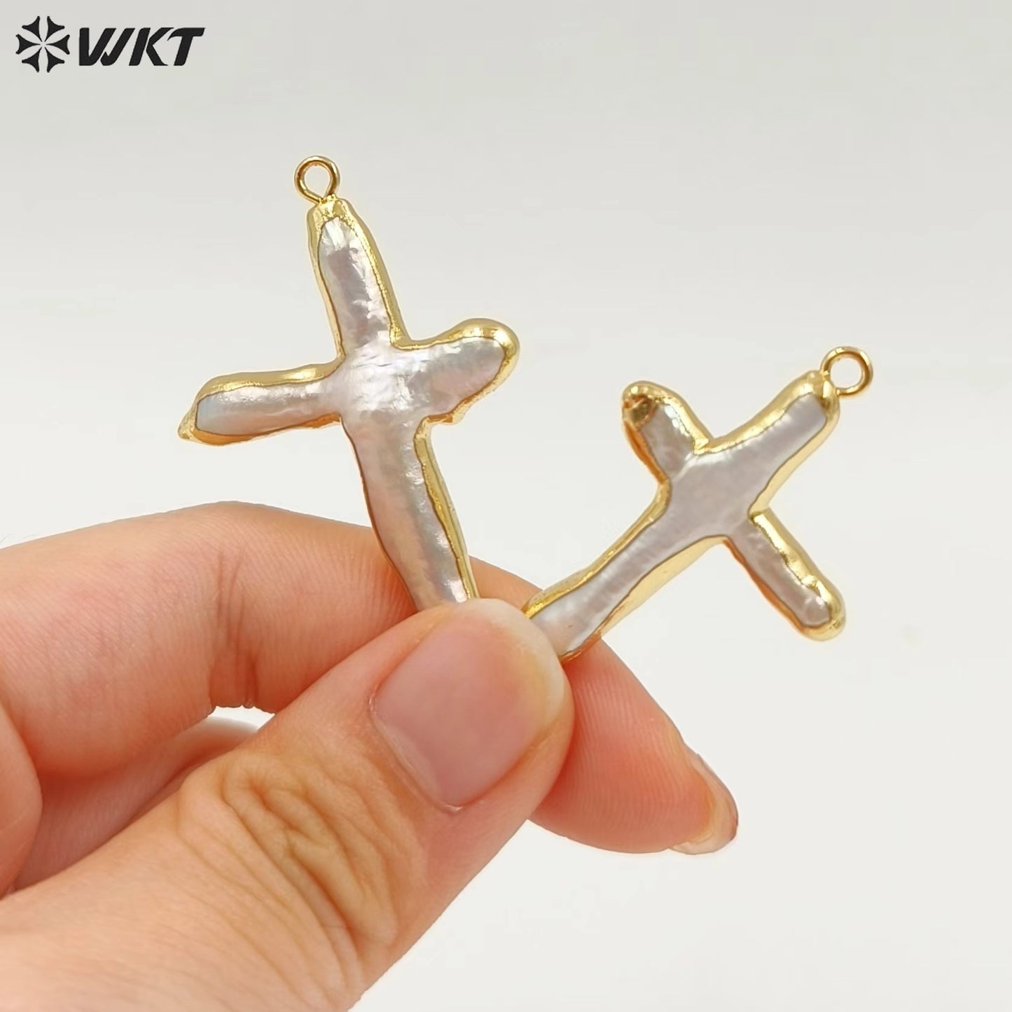 WT-C095 Wholesale Amazing Double Loops Freshwater Pearl Cross Pendant for Jewelry Findings Irregular Natural Real Pearl Cross