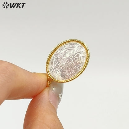 WT-JP464 New Arrival Religious Style Pattern 18 Gold Plated Natural Shell Oval Little Pendants For Women Necklace Making