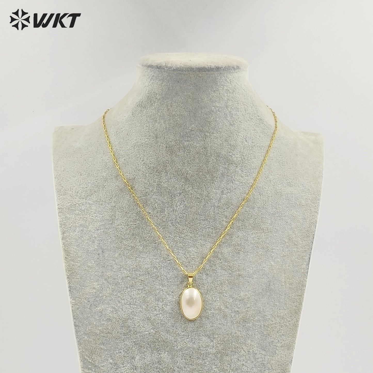 WT-JN384 Wholesale Simple Style Gold Electroplated Oval Mabe Shell Pendant Necklaces For Women Fashion Jewelry Matching