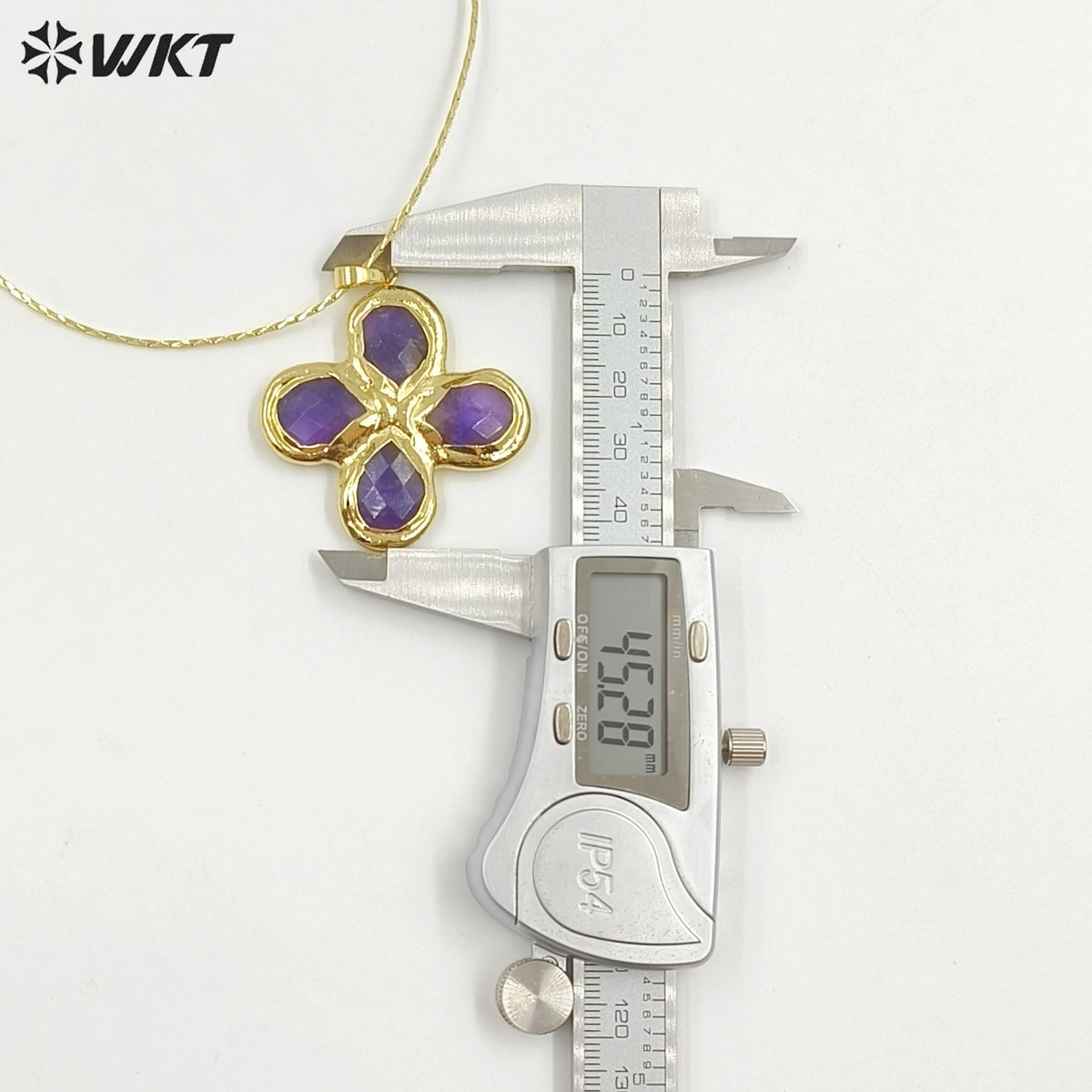 WT-N1542 Popular Fashion Gold Plated Thin Chain With Natural Gemstone Four Leaf Clover Pendant Necklace For Lady Birthday Gift