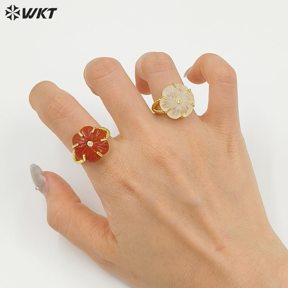 WT-R584 Wonderful Gold Plated Zircon And Natural Gemstones Lovely Flower Shape Adjustable Rings For Women Party Wearing Jewelry