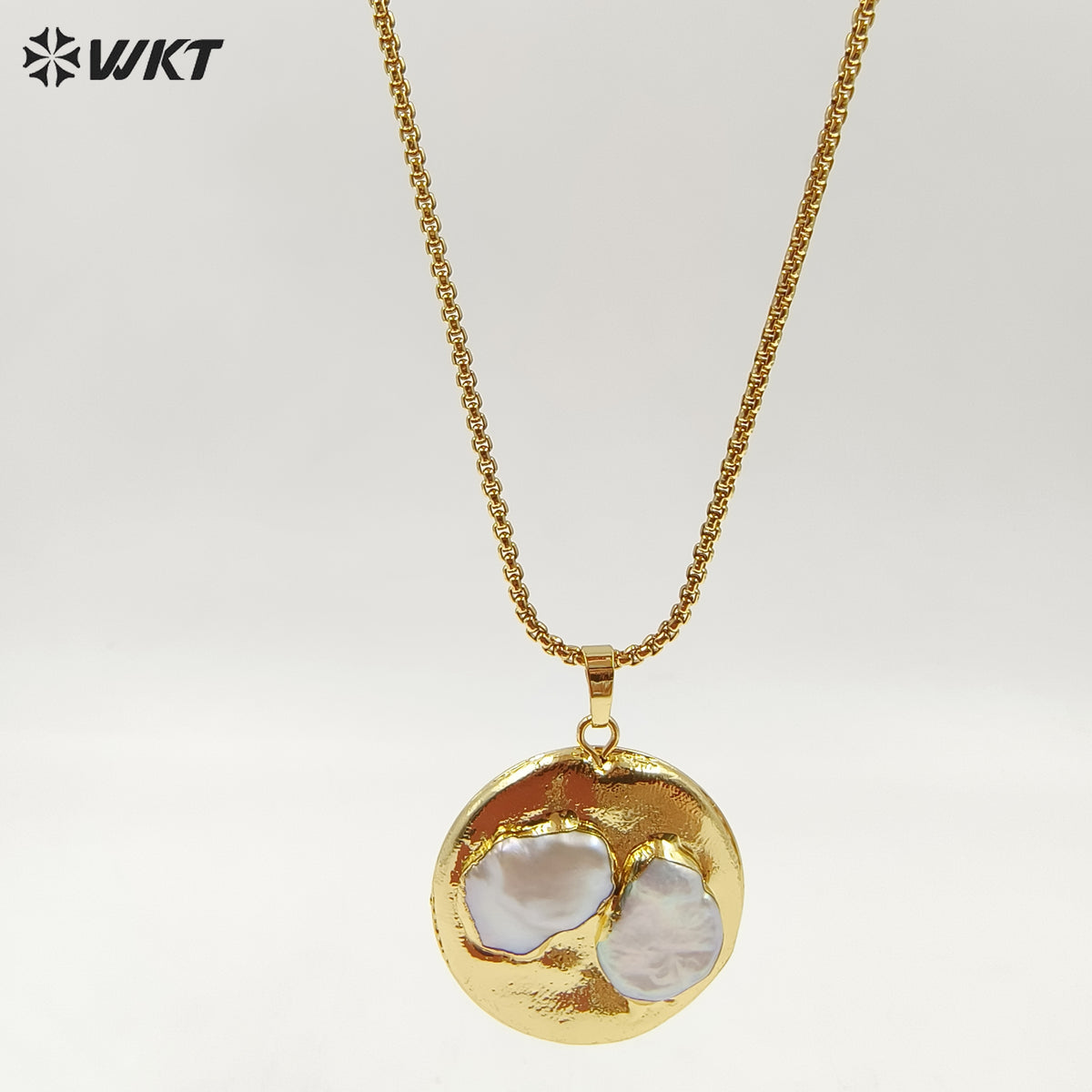 WT-JN306 Wholesale High Quality Attractive 18K Gold Plated Round Large Freshwater Pearl Unisex Necklace for Daily Decoration