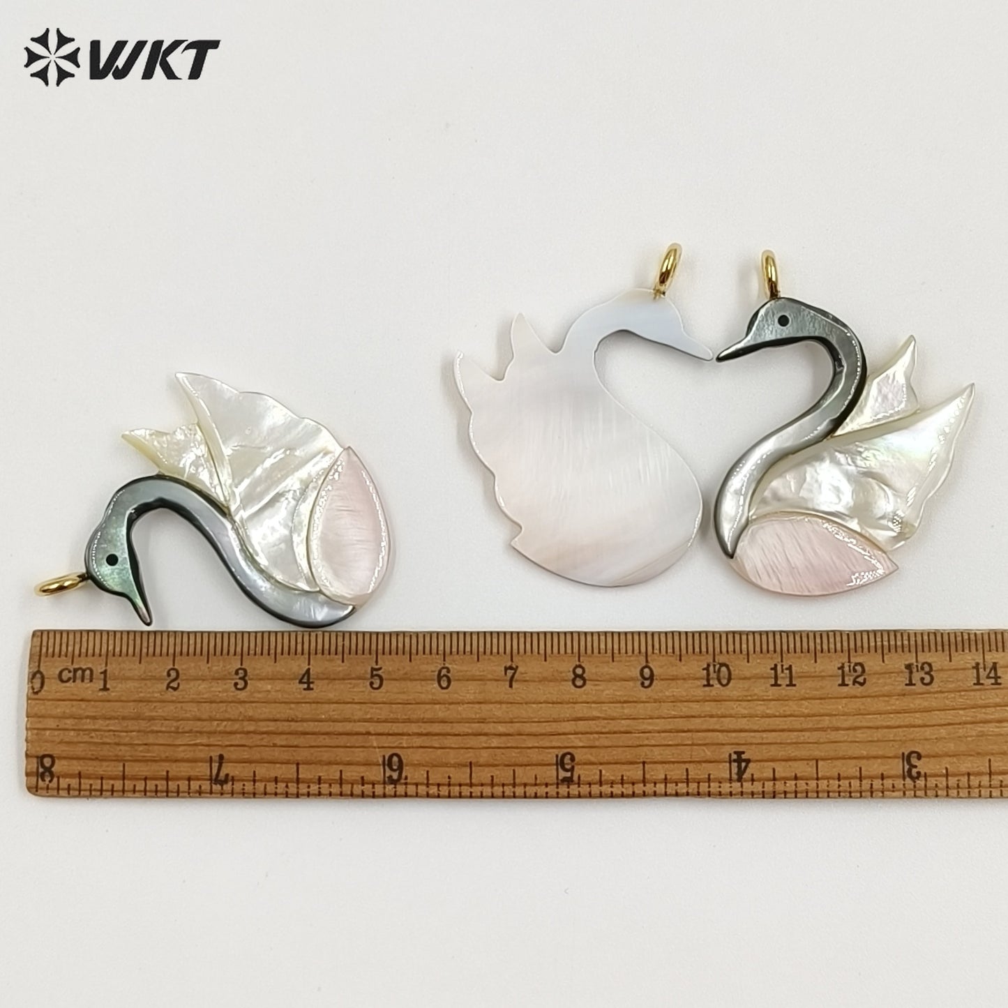 WT-JP505 New Arrival Design Natural Shell White Swan Shape Gold Pendant As Women Handmade Necklace Jewelry DIY Accessories