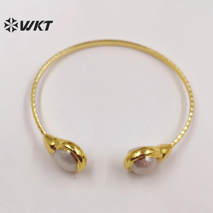 WT-MPB054 Fairness Pearl Yellow Brass 18k Gold Plated Bangles French Vintage Playful Adjustment Bangles Natural Pearl Bangles