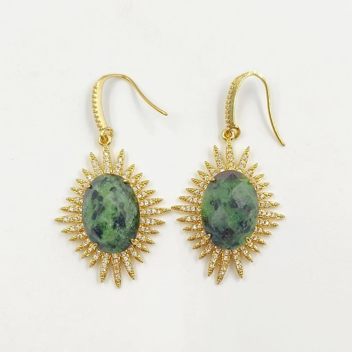 WT-ME094 Wholesale Newest Fashion Light Luxury Natural Gemstone Oval Shaped Micro Paved Earrings Studt
