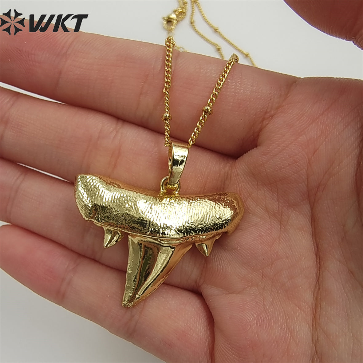 WT-N486 Wholesale Full Gold Electroplated Lovely Shark Teeth Necklace, Fashion Tiny Ball Bead Chain Shark Tooth Necklace