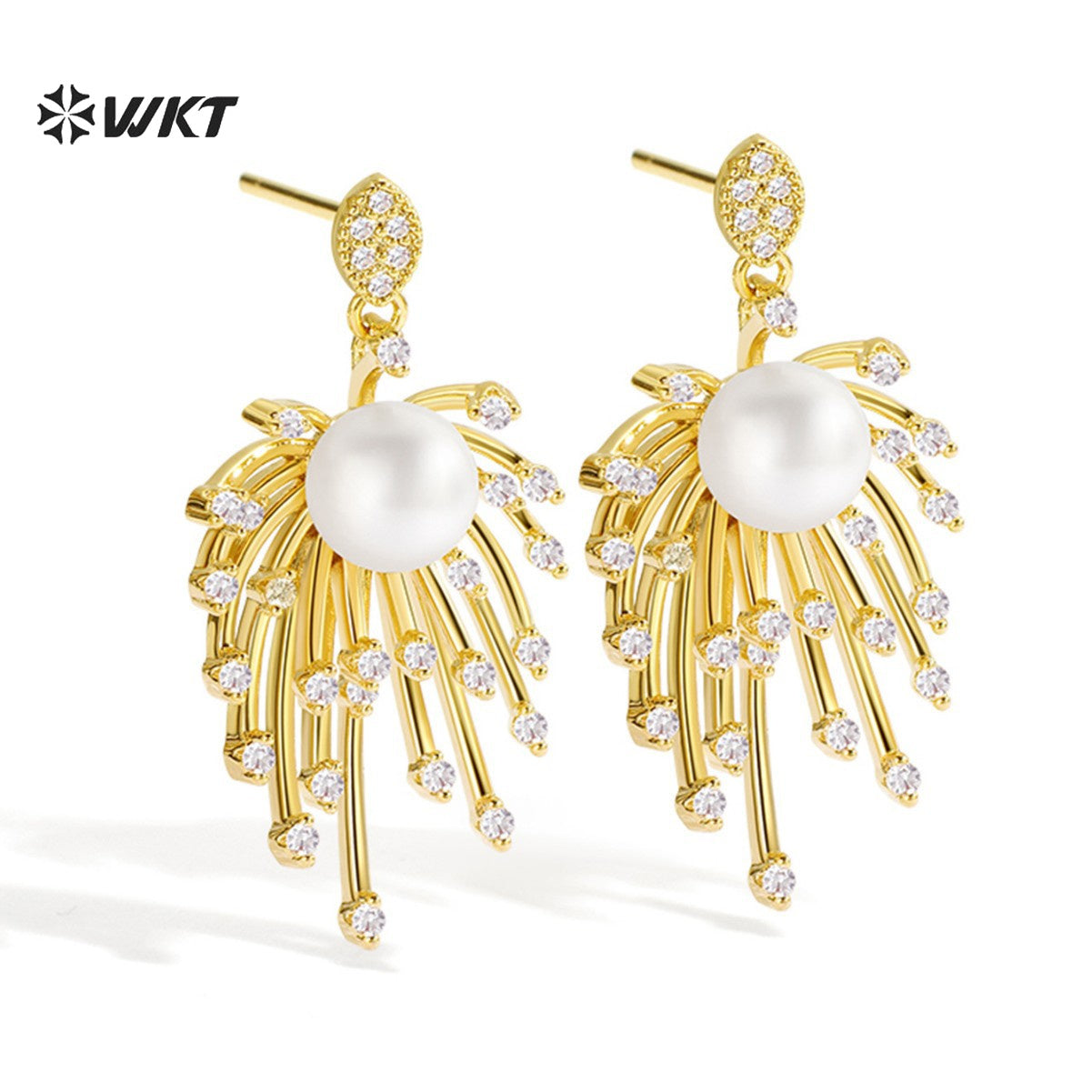 ME119 Exquisite Design 18K Gold Electroplated With Freshwater Pearl And Zircon Fireworks Shape Ladies Earrings Jewelry Gift