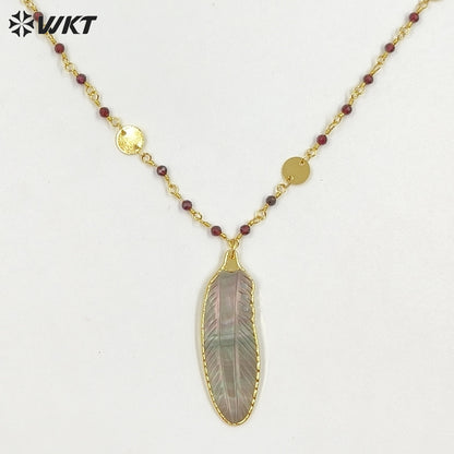 WT-JN400 Fashion Elegant Style Gold Plated Little Stone Chain With Natural Shell Feather Pendant Necklace For Lady Matching