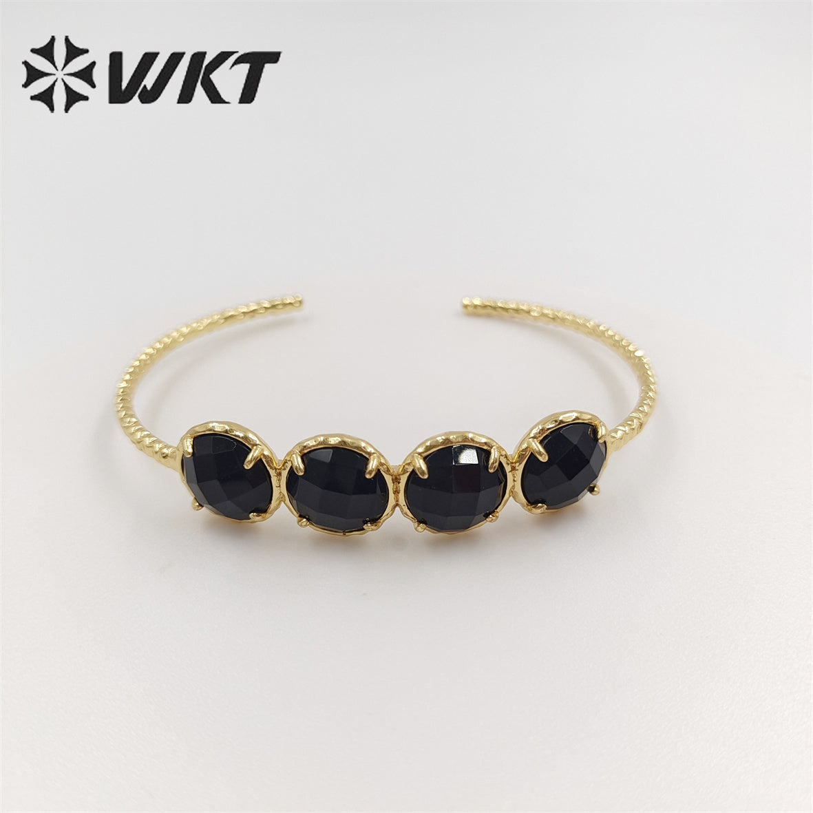 WT-B612 WKT New Gorgeous Prong Setting Round Precious Stone Bangle in Open Size 18k Real Gold Plated Resist Tarnishable Bangle