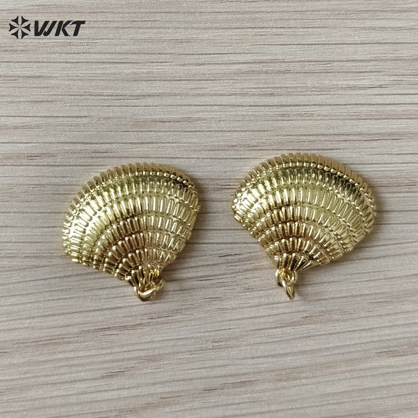 WT-MP321 Wholesale Ocean Series Multi Colors Gold Plated Metal Shell Shape Little Charms Pendant For Necklace Earrings Making