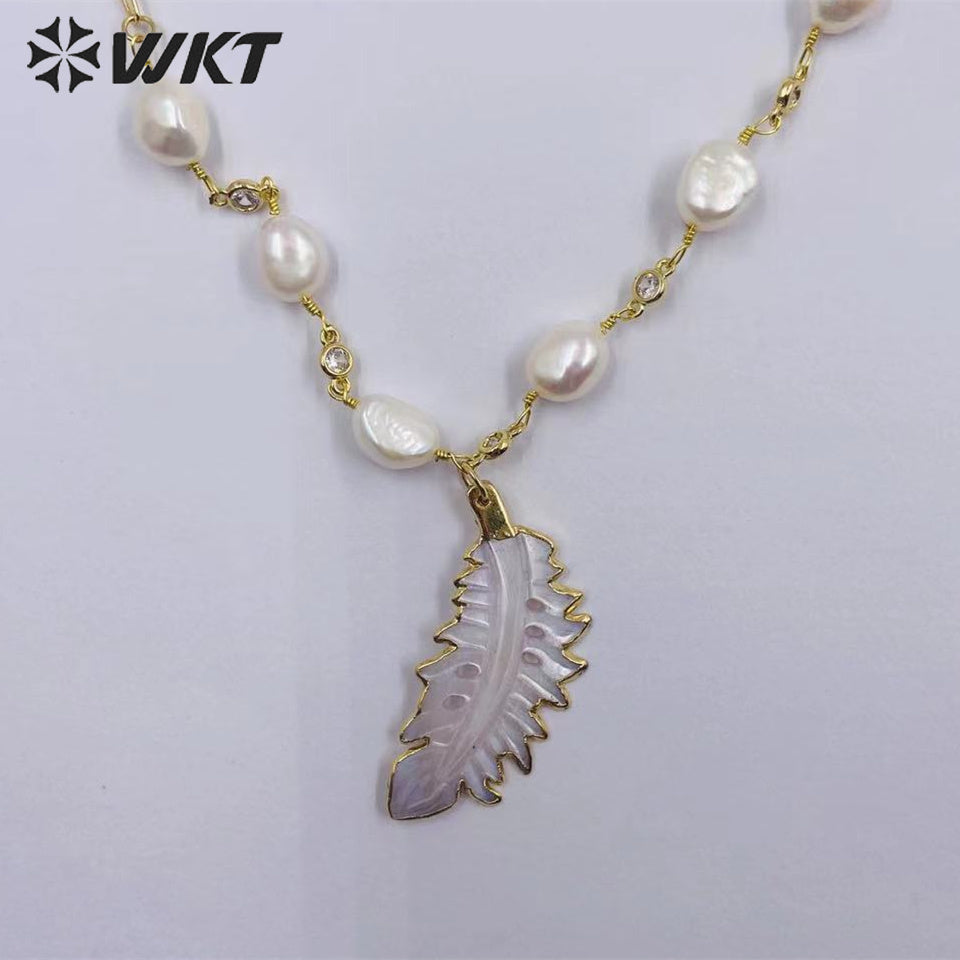 WT-JN234 Wholesale Newest Fashion Feather Freshwater Pearl Necklace Gorgeous Multi- Color Optional Pearl Fancy Chain Necklace