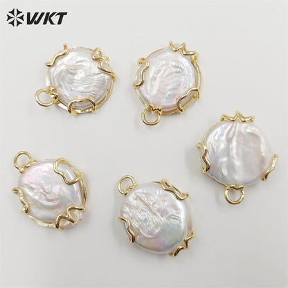 WT-JP335 Amazing Newest Irregular Natural Coin Shape Freshwater Pearl Pendants 18k Gold Plated Claw Setting Jewelry Pendants
