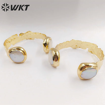 WT-MPB045 Adjustable Fashion Elegant Women Pearl Yellow Brass Bangle New Design with 18k Gold Plated Bangle Pearl Bangle